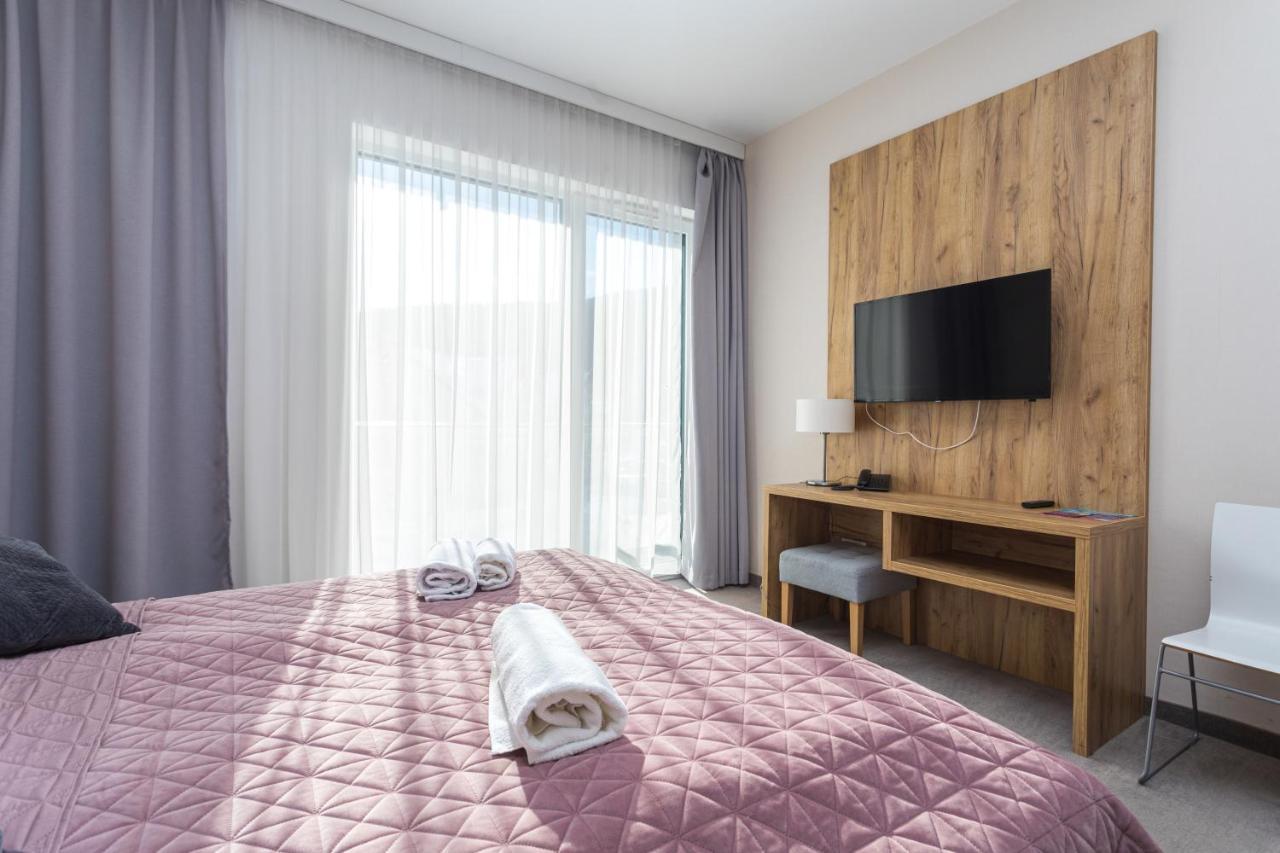 Czarna Gora 330 Sienna (Klodzko)